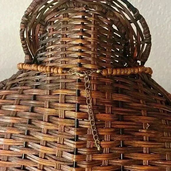 Long lariat style necklace with wood and acrylic stones - Picture 2 of 5